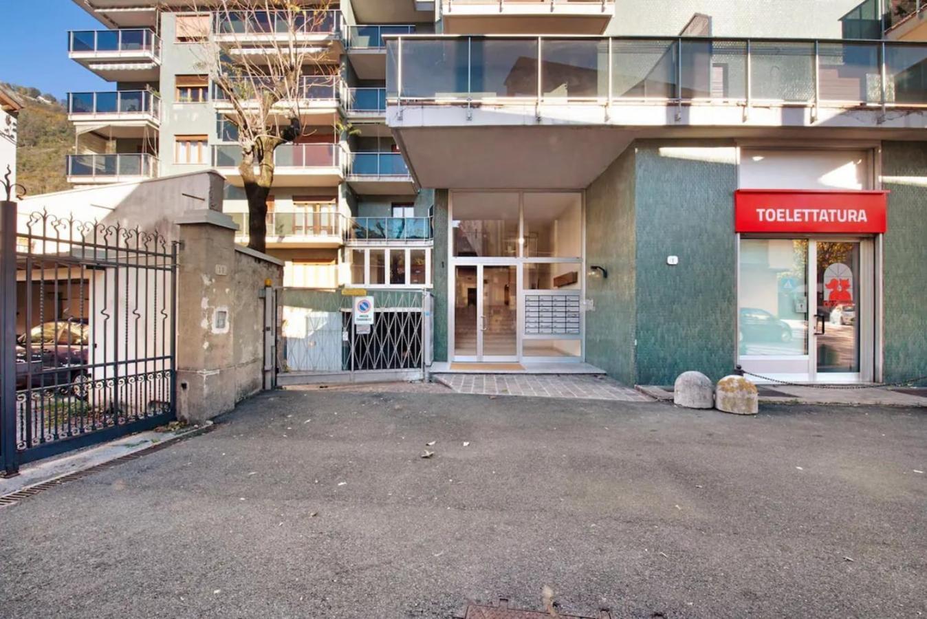 Appartamento House of Roses con vista Duomo Como Exterior foto