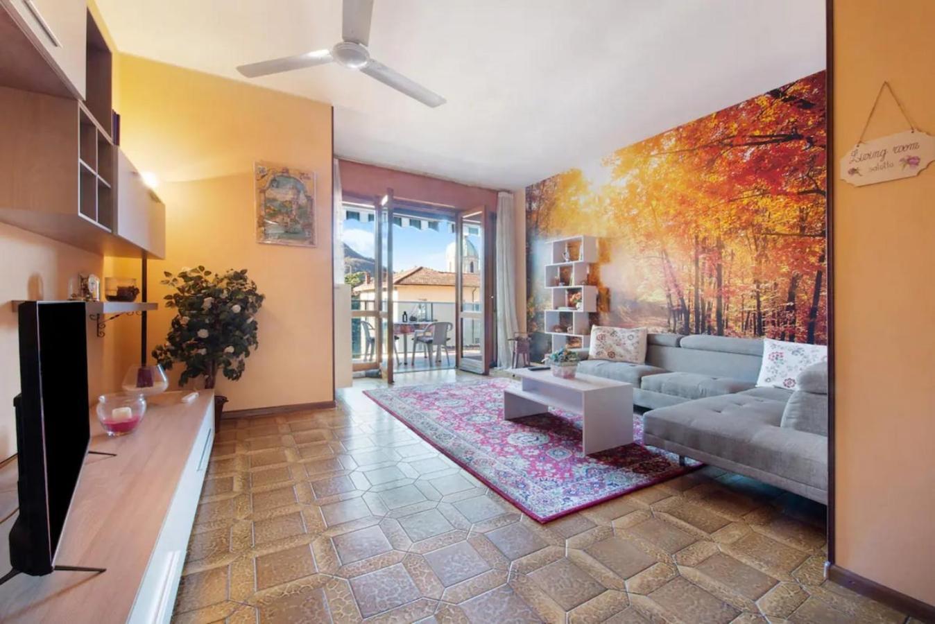 Appartamento House of Roses con vista Duomo Como Exterior foto